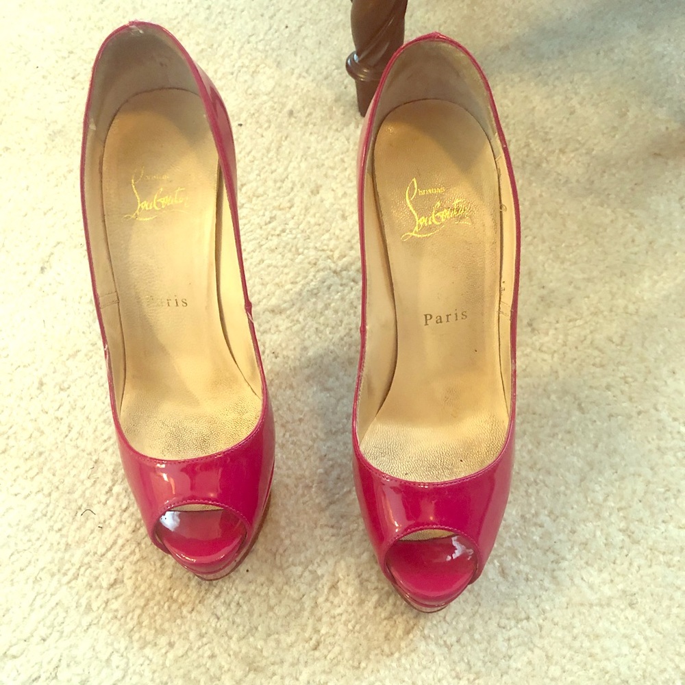 Christian Louboutin fuchsia pink lady peep